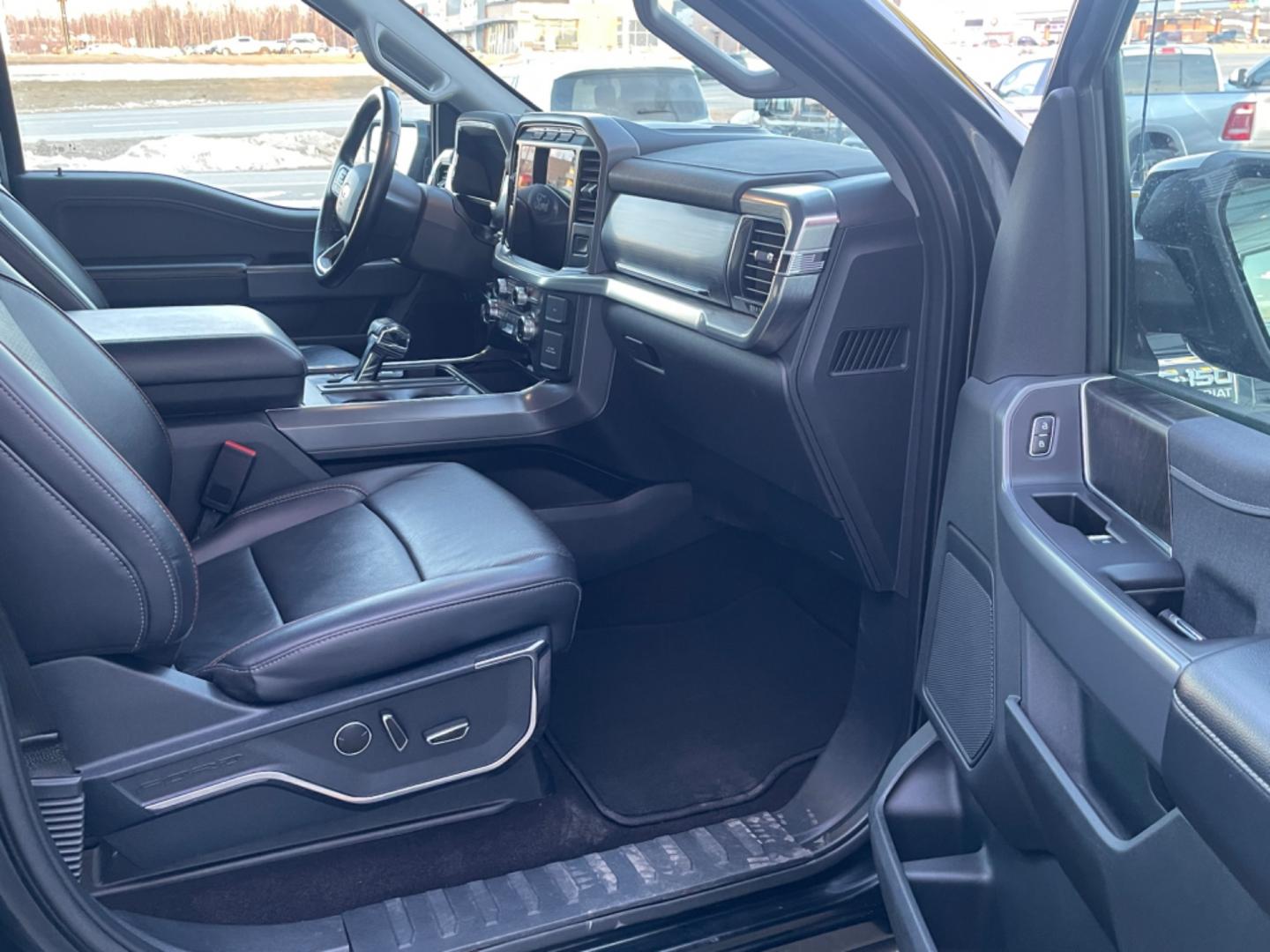 2021 BLACK /black leather FORD F-150 XL (1FTFW1E57MF) with an 5.0L engine, Automatic transmission, located at 1960 Industrial Drive, Wasilla, 99654, (907) 274-2277, 61.573475, -149.400146 - Photo#5